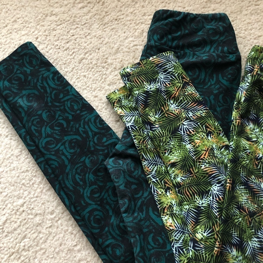 LulaRoe unicorn 2 pair Roses & Holiday leggings